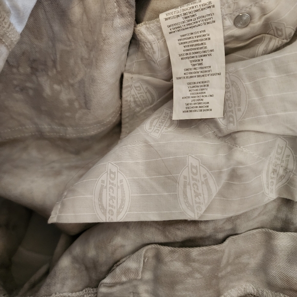 DICKIES Cream Tan Tie Dye Denim Shorts Cuffed Hem Stretchy Festival Size 11 / 30 - Picture 15 of 16